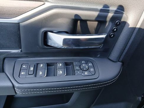 New 2025 RAM 2500 Laramie AWD/4WD image 26