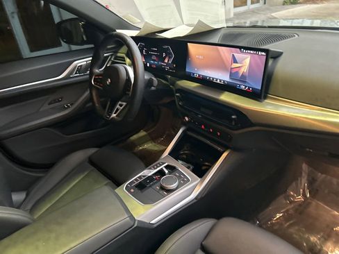 Used 2025 BMW i4 eDrive40 image 21