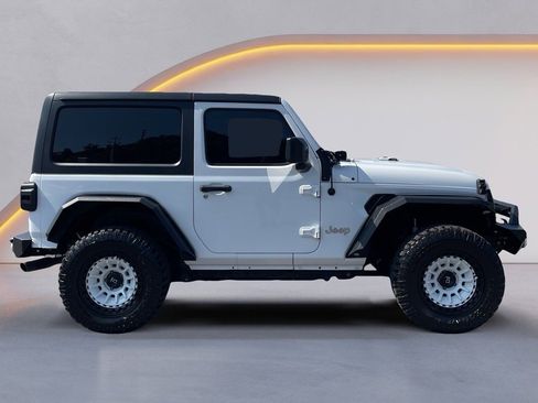 Used 2019 Jeep Wrangler Sport image 8