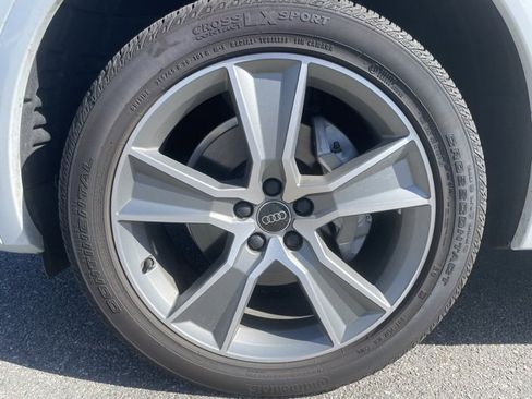 Certified 2025 Audi Q5 2.0T Premium w/ Convenience Plus Package image 5