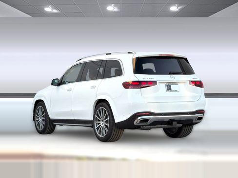 New 2026 Mercedes-Benz GLS 450 4MATIC image 3