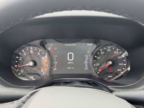Used 2025 Jeep Compass Limited w/ Sun & Sound Group AWD/4WD image 23