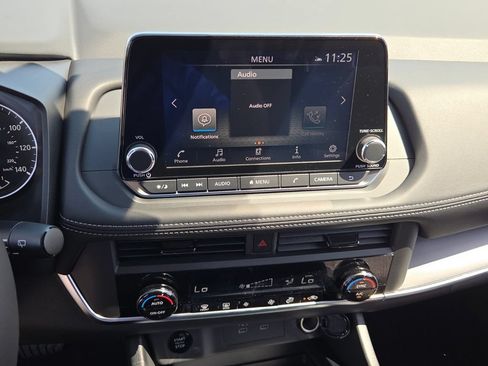 New 2026 Nissan Rogue SV FWD image 17