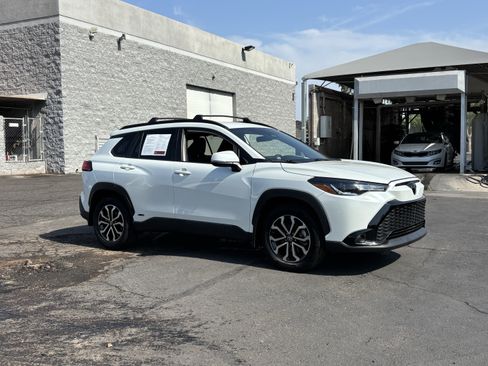 Used 2024 Toyota Corolla Cross AWD Hybrid image 32