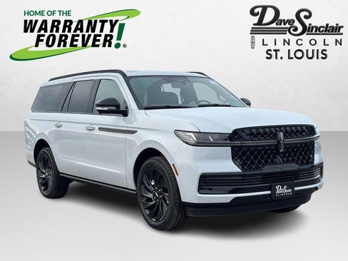 New 2026 Lincoln Navigator L Reserve w/ Jet Appearance Package image 1