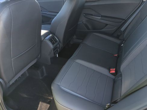 New 2026 Volkswagen Taos SE image 17