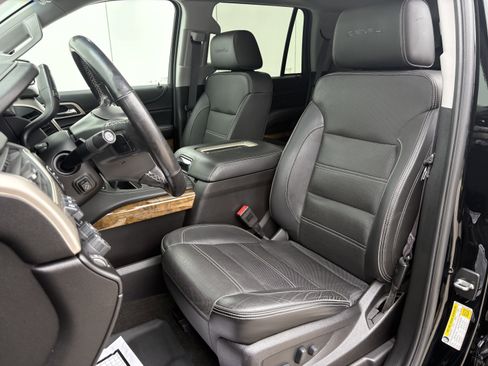 Used 2017 GMC Yukon Denali w/ Open Road Package image 12