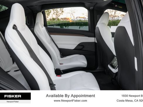 Used 2024 Tesla Model X image 29