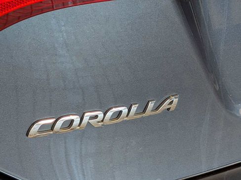 Used 2014 Toyota Corolla LE image 12