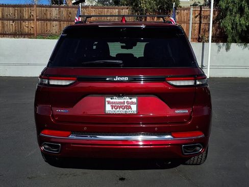 Used 2022 Jeep Grand Cherokee Overland w/ Advanced Protech Group III image 19