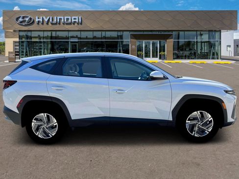 New 2026 Hyundai Tucson Blue SE image 51