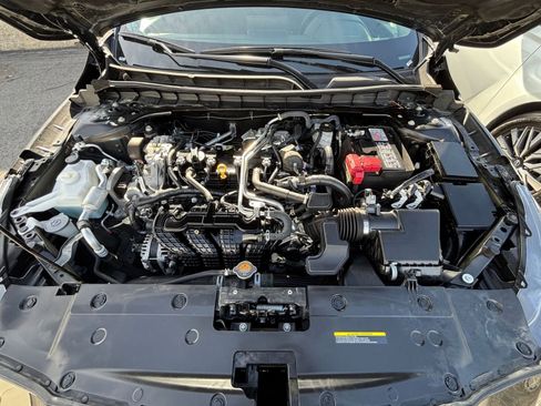 Used 2025 Nissan Altima 2.5 SV image 34