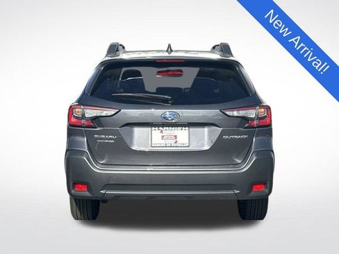 Certified 2025 Subaru Outback Premium AWD/4WD image 6