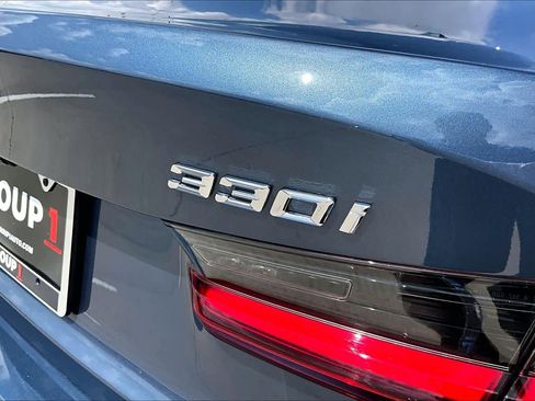 Used 2025 BMW 330i Sedan RWD image 9