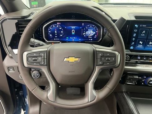 New 2026 Chevrolet Silverado 2500 LTZ w/ LTZ Premium Package AWD/4WD image 7