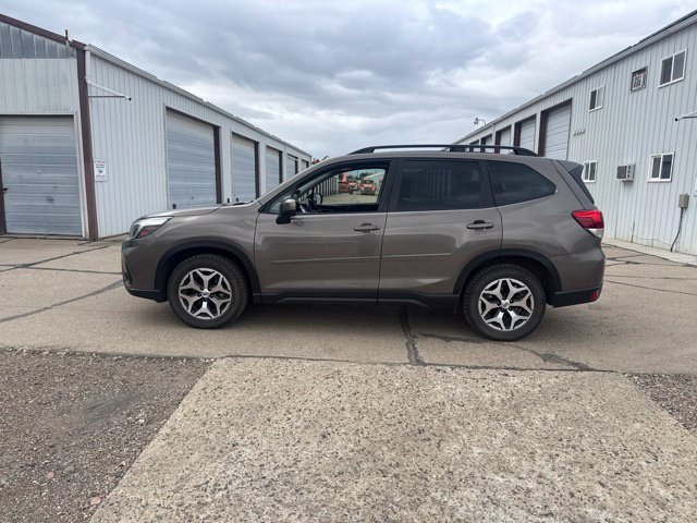 Used 2021 Subaru Forester Premium AWD/4WD image 8