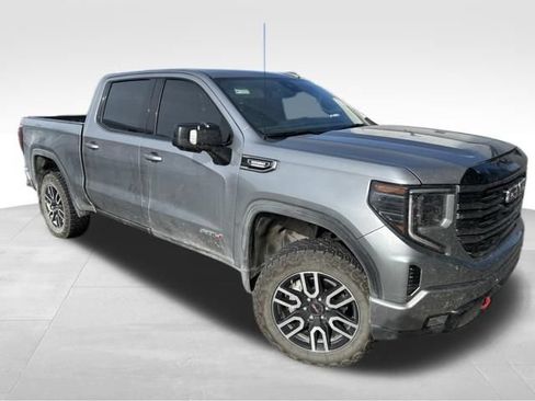Used 2025 GMC Sierra 1500 AT4 w/ AT4 Preferred Package AWD/4WD image 5