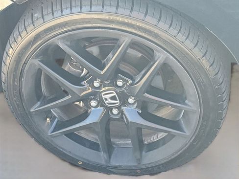 Used 2023 Honda Civic Sport image 29