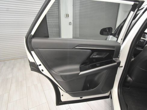 Used 2023 Toyota bZ4X AWD w/ Weather Package image 17