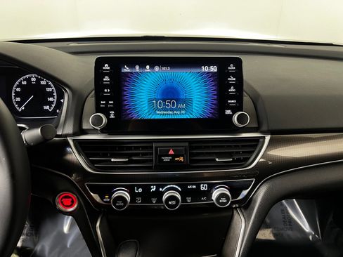 Used 2019 Honda Accord Sport image 18