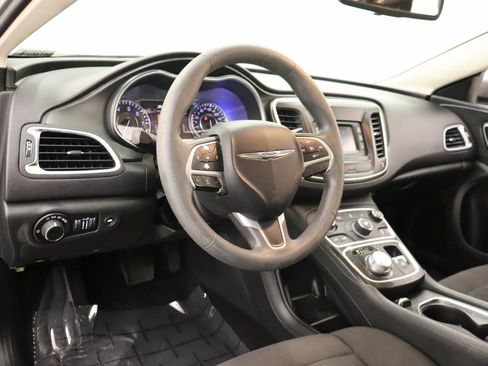 Used 2015 Chrysler 200 Limited FWD image 14