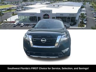 Used 2024 Nissan Pathfinder Platinum w/ Cargo Package FWD video 2