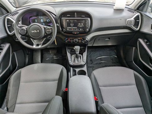 Used 2024 Kia Soul LX w/ Option Group 015 image 26