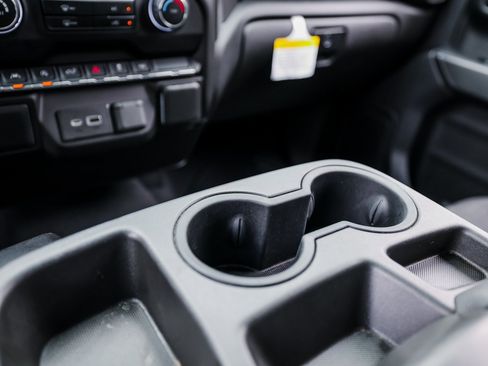 Used 2022 Chevrolet Silverado 1500 Custom image 21