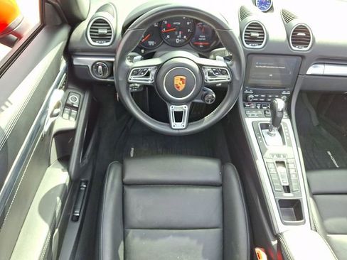 Used 2018 Porsche 718 Boxster GTS image 3