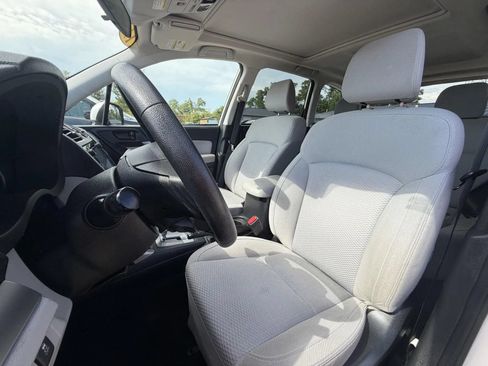 Used 2017 Subaru Forester 2.5i Premium AWD/4WD image 13