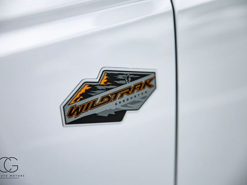 Used 2024 Ford Bronco Wildtrak AWD/4WD image 9