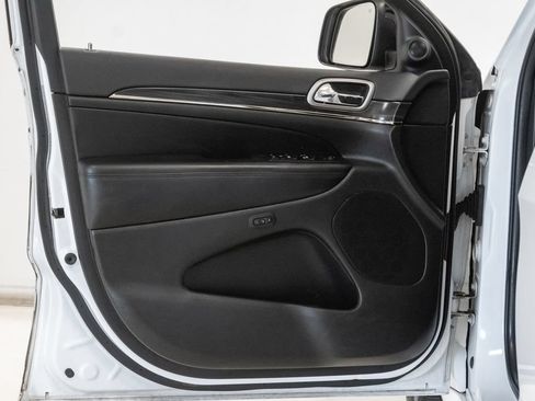 Used 2019 Jeep Grand Cherokee Limited X AWD/4WD image 8
