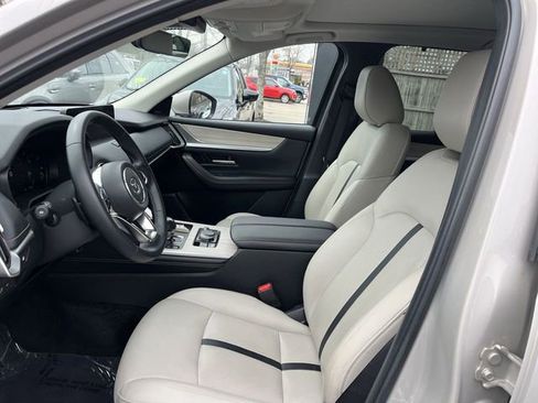 Used 2024 MAZDA CX-90 Plug-In Hybrid w/ Premium Pkg image 11