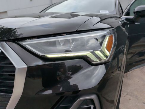 Used 2022 Audi Q3 2.0T Premium Plus image 6