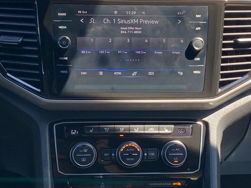 Certified 2023 Volkswagen Atlas Cross Sport SEL AWD/4WD image 8