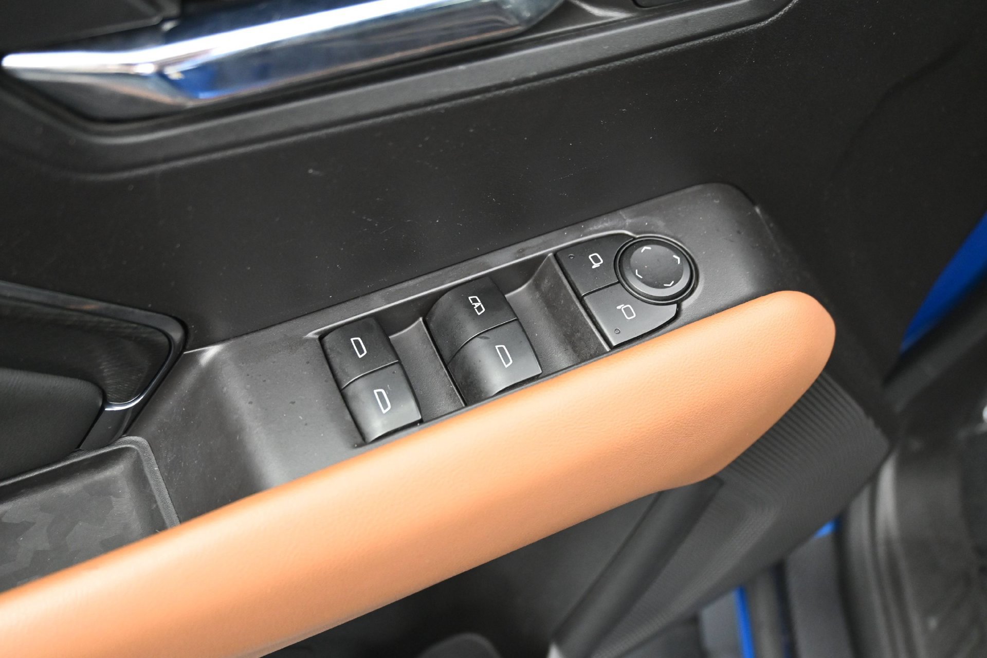 Used 2023 GMC Canyon AT4 w/ AT4 Premium Package AWD/4WD image 17