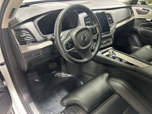 Used 2023 Volvo XC90 B6 Ultimate w/ Lounge Package AWD/4WD image 11