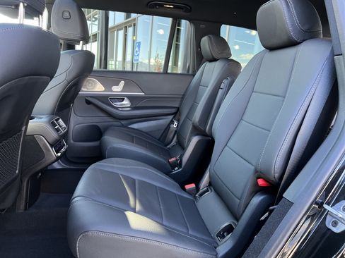 Certified 2025 Mercedes-Benz GLS 450 4MATIC image 24