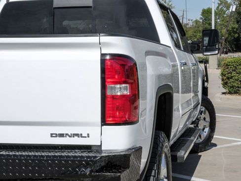 Used 2015 GMC Sierra 3500 Denali w/ Duramax Plus Package image 55