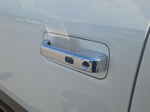 Used 2016 Ford F150 Lariat RWD image 15