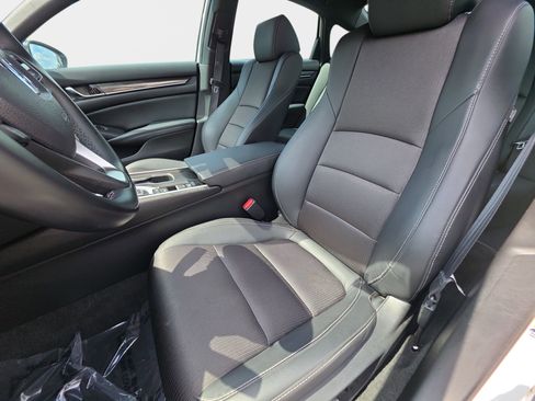 Used 2022 Honda Accord Sport image 15