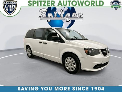 Used 2019 Dodge Grand Caravan SE FWD image 3