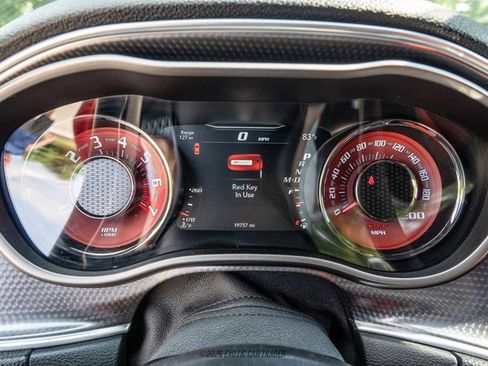 Used 2016 Dodge Challenger SRT Hellcat RWD image 24