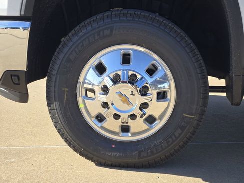 New 2026 Chevrolet Silverado 3500 LT w/ Convenience Package AWD/4WD image 34