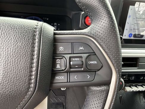 Used 2025 Toyota 4Runner TRD Sport AWD/4WD image 20
