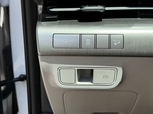 Used 2024 Hyundai Kona SEL AWD/4WD image 10