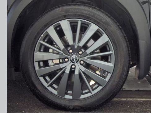 Used 2025 Nissan Pathfinder SL w/ SL Premium Package image 10