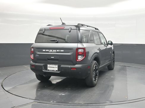 Certified 2025 Ford Bronco Sport Outer Banks w/ Outer Banks Tech Package+ AWD/4WD image 25