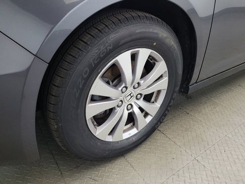 Used 2016 Honda Odyssey SE image 31