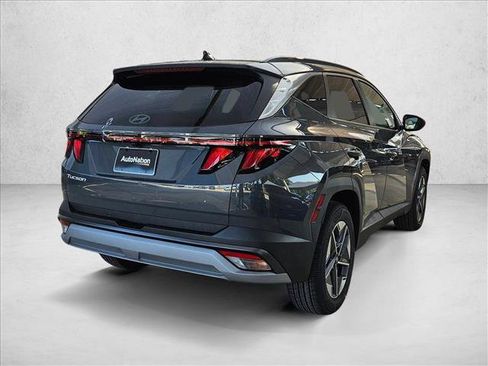 Used 2026 Hyundai Tucson SEL FWD image 2